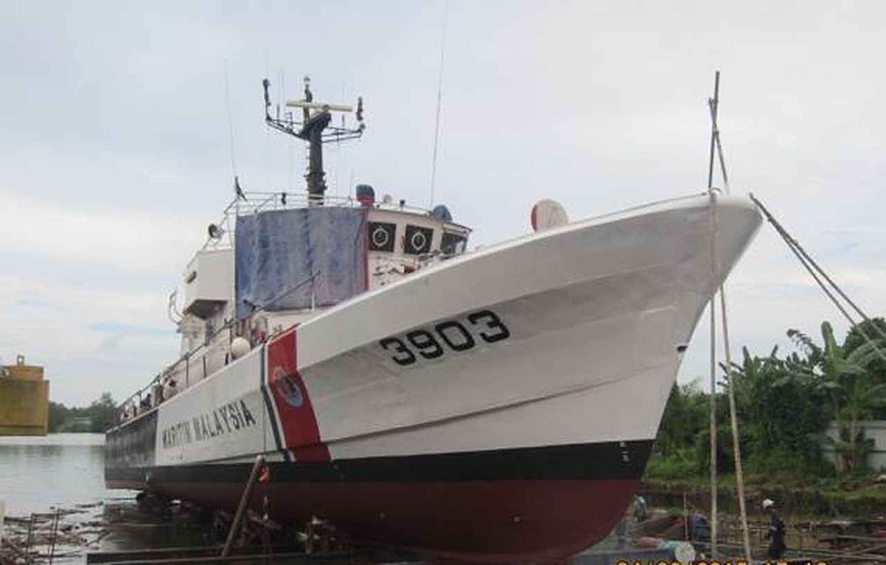 Malaysian Maritime Enforcement Agency patrol vessel 3903 on the slipway at the Bintawa shipyard